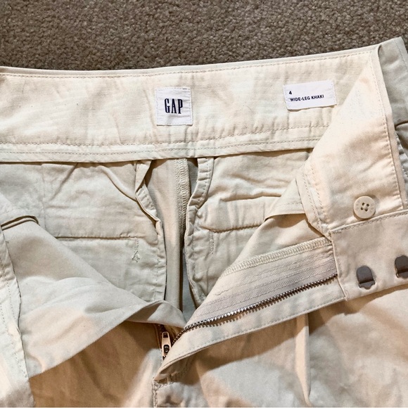 Gap Wide-leg Khakis size 4 - Picture 2 of 8